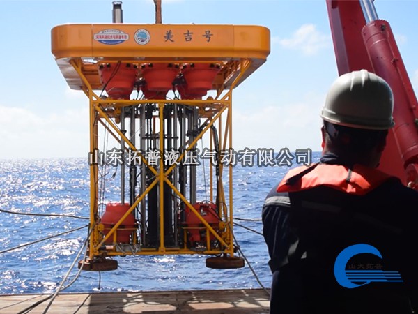 海底沉积物力学特性的原位测试装置